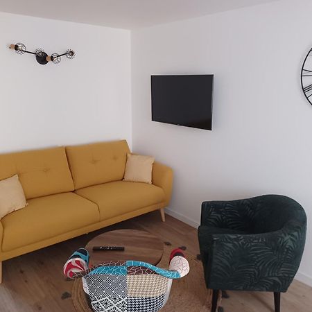 Appartamento Duplex Cosy Et Douillet Ernée Esterno foto